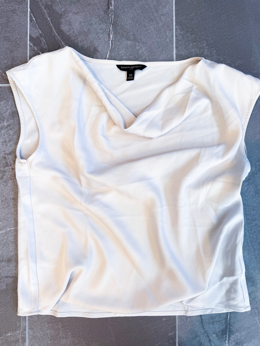 Banana Republic Pale Gray Sleeveless Satin-Look Cowl Neck Top XS